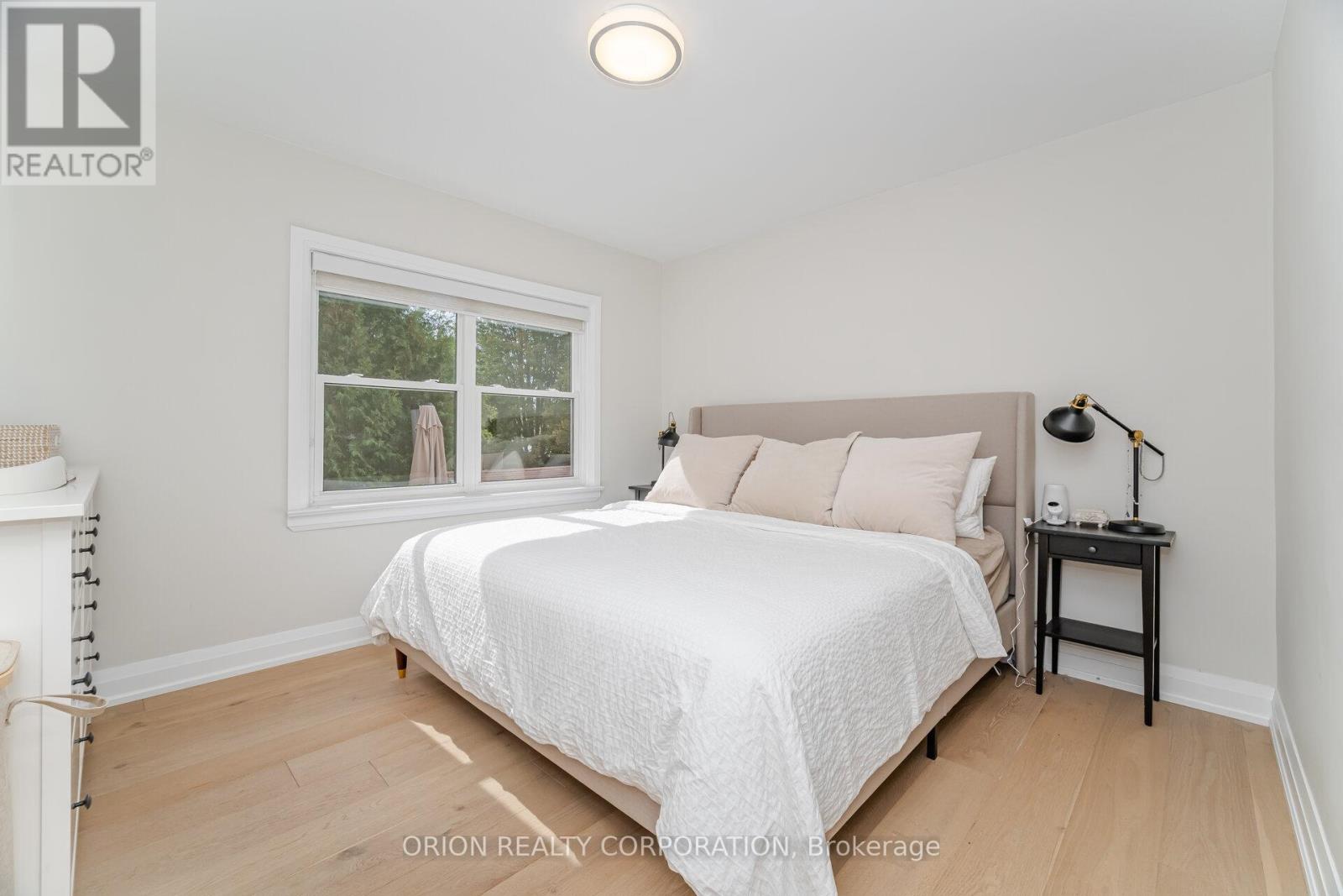 86 Park Street W, Mississauga, Ontario  L5H 1L3 - Photo 10 - W12413183