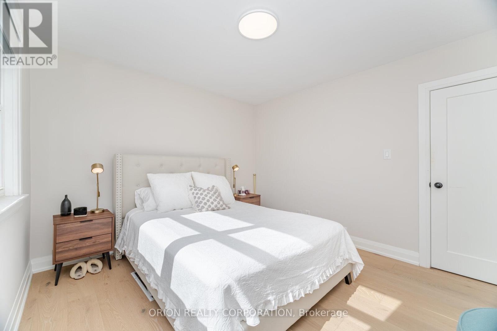 86 Park Street W, Mississauga, Ontario  L5H 1L3 - Photo 21 - W12413183
