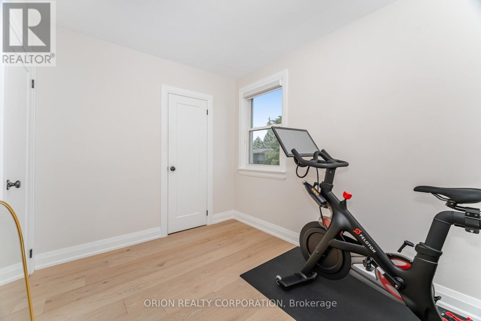 86 Park Street W, Mississauga, Ontario  L5H 1L3 - Photo 23 - W12413183
