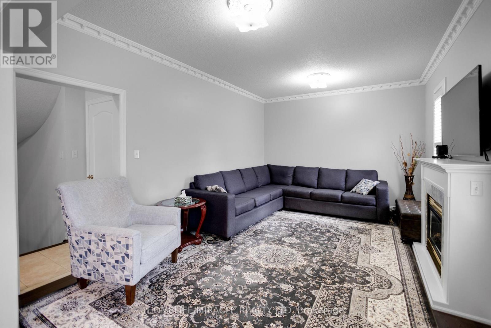 24 Fauna Court, Brampton, Ontario  L6R 3C6 - Photo 18 - W12413189