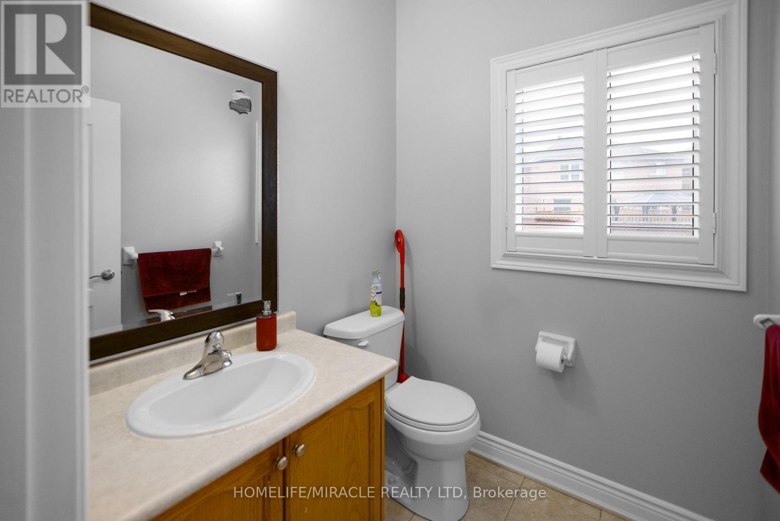 24 Fauna Court, Brampton, Ontario  L6R 3C6 - Photo 20 - W12413189