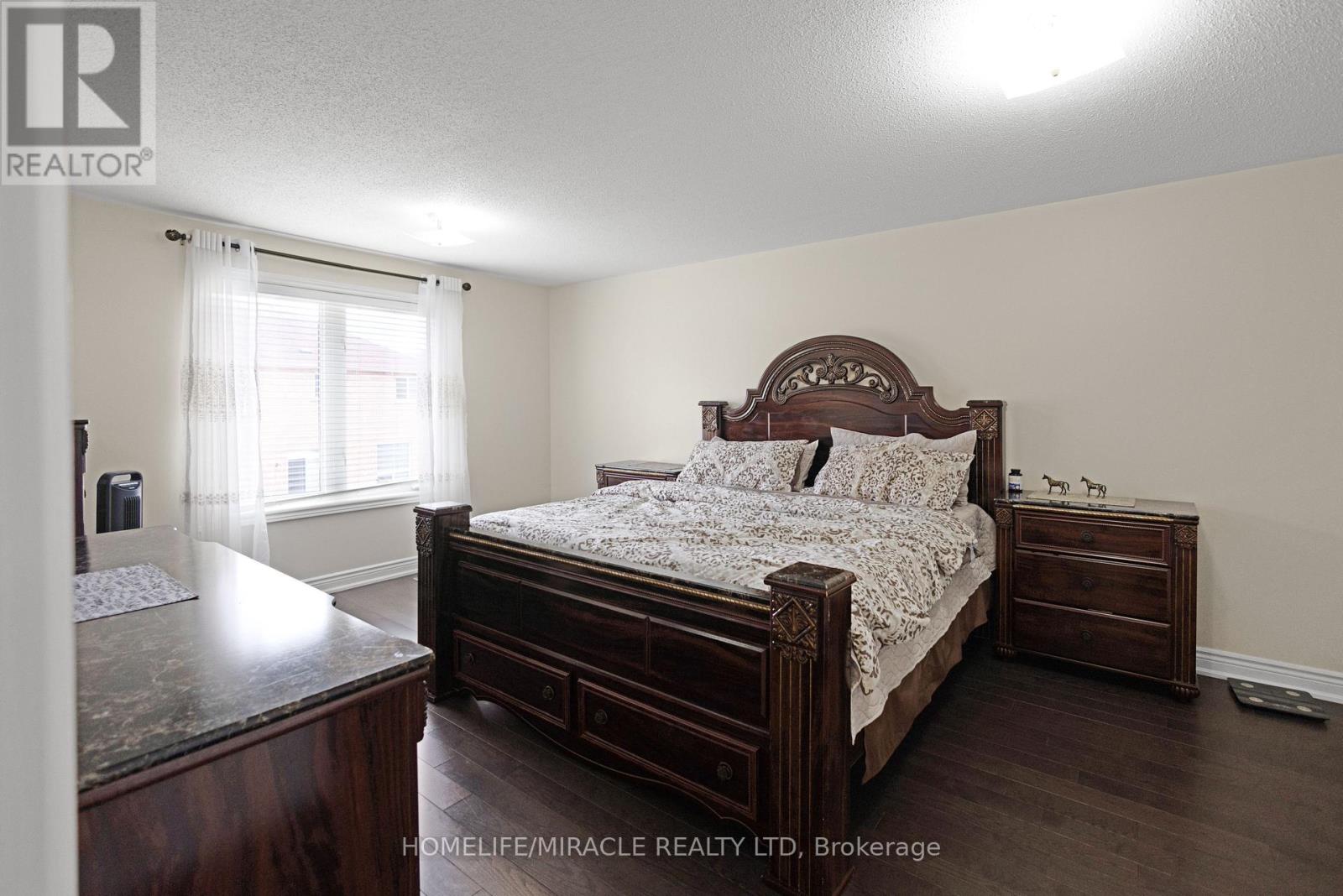 24 Fauna Court, Brampton, Ontario  L6R 3C6 - Photo 25 - W12413189