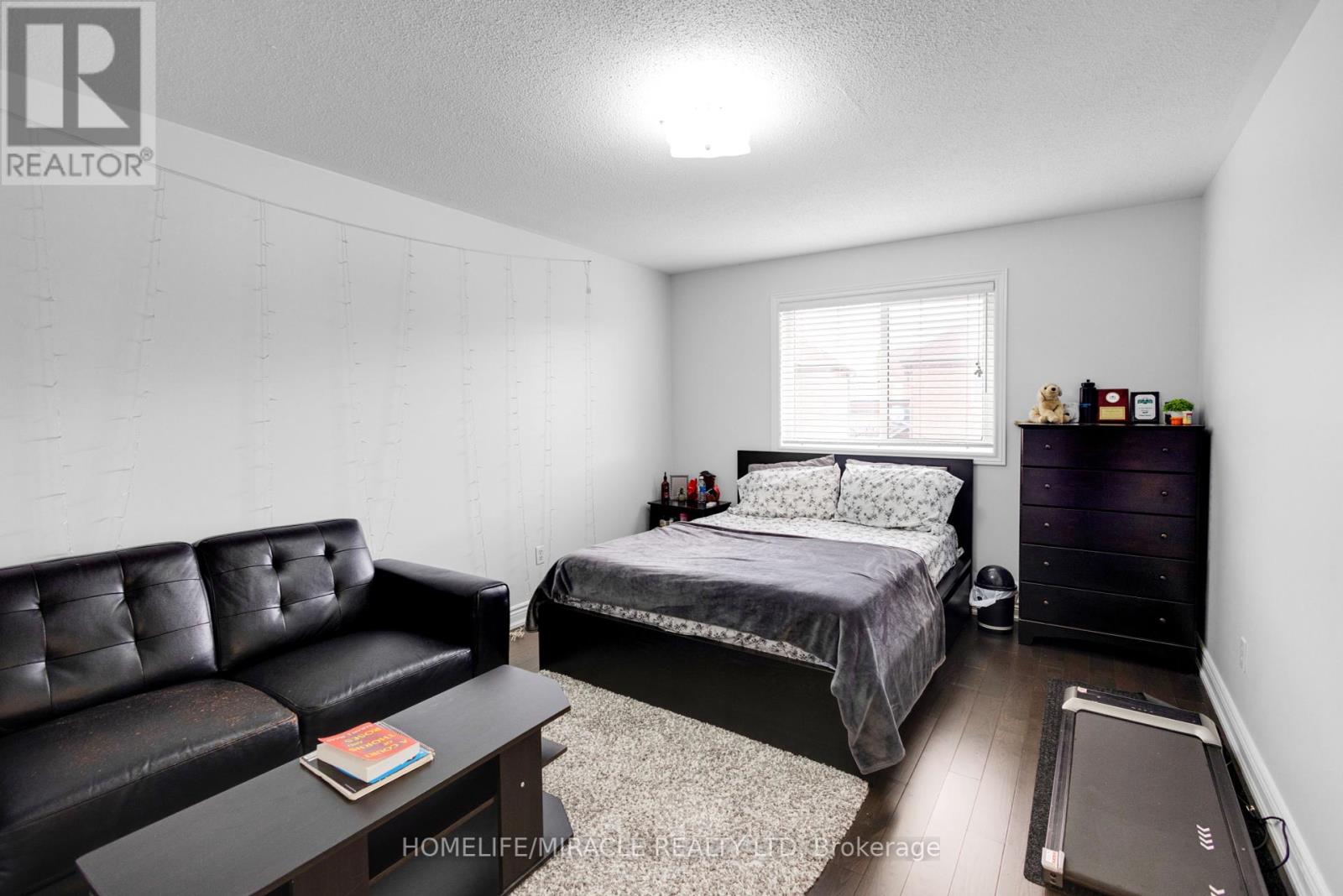 24 Fauna Court, Brampton, Ontario  L6R 3C6 - Photo 32 - W12413189