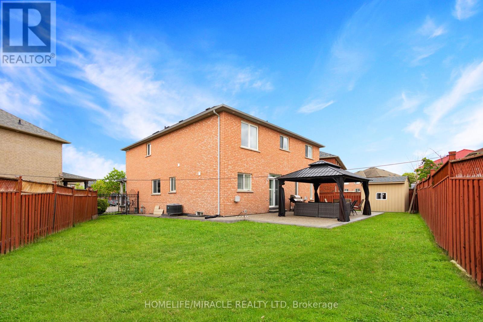 24 Fauna Court, Brampton, Ontario  L6R 3C6 - Photo 40 - W12413189