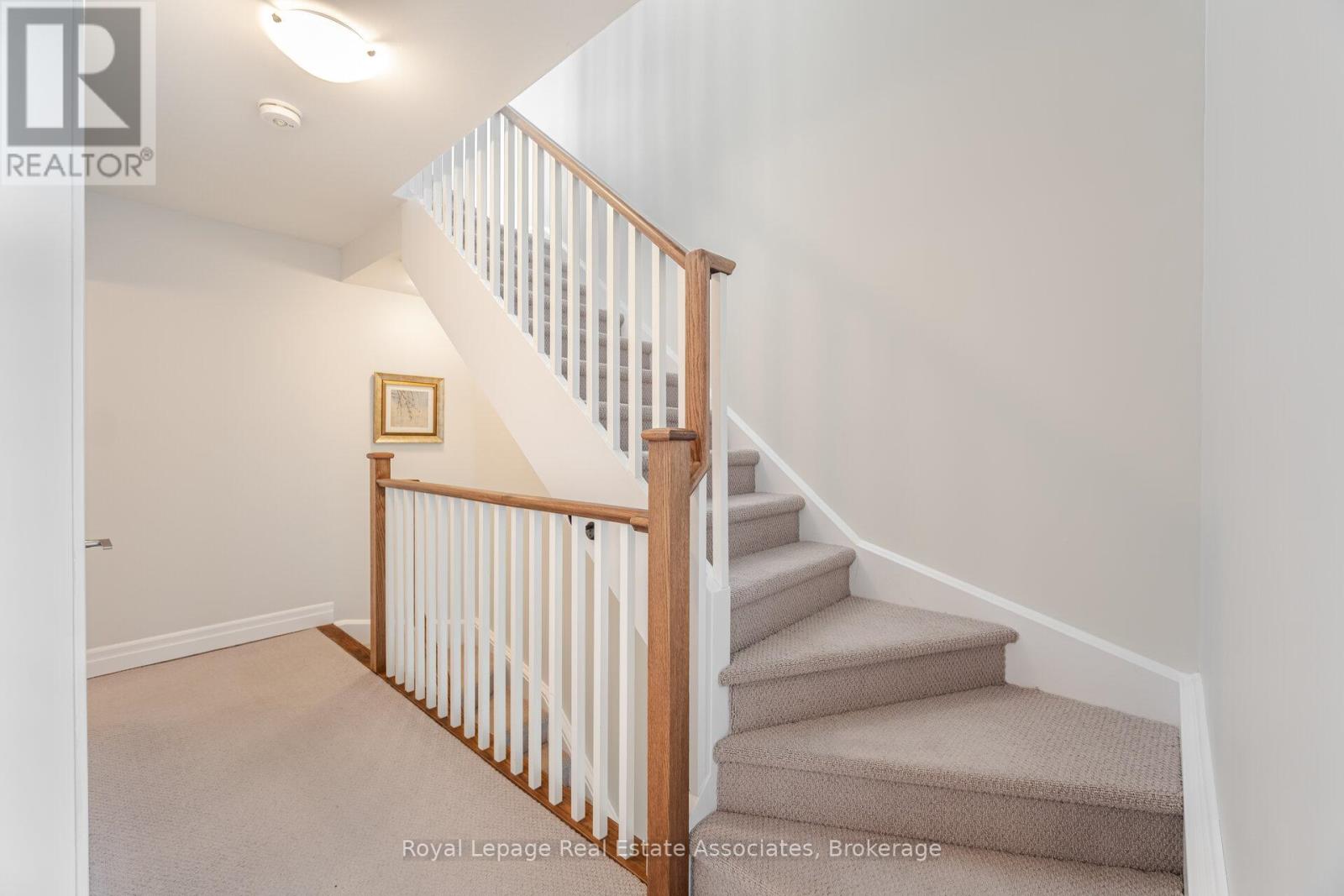 728 - 665 Cricklewood Drive, Mississauga, Ontario  L5G 0B9 - Photo 30 - W12413216