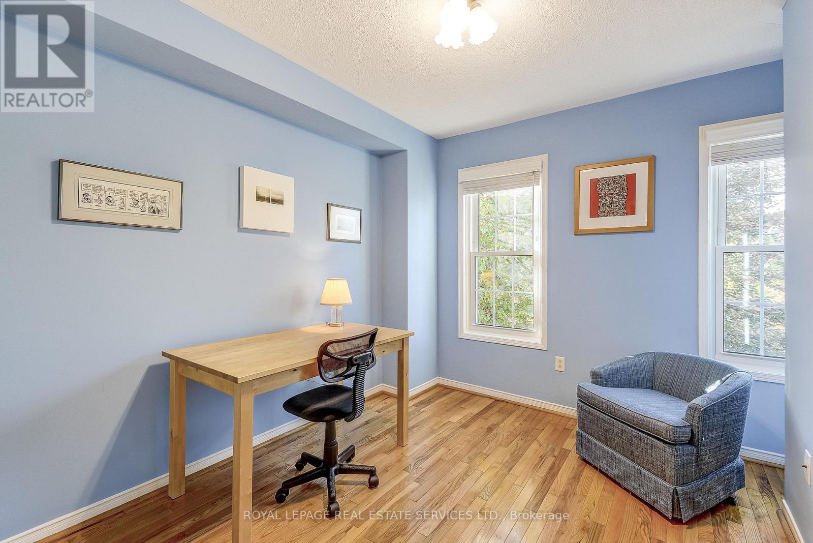 200 Glenashton Drive, Oakville, Ontario  L6H 6H6 - Photo 27 - W12413219