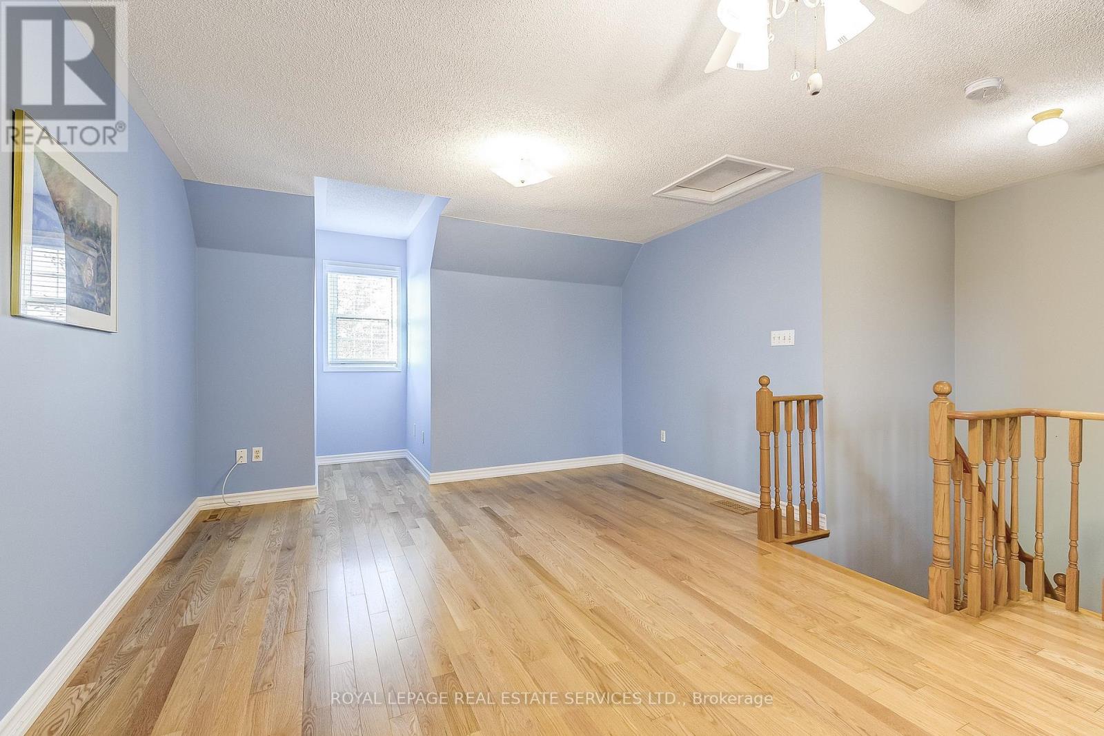 200 Glenashton Drive, Oakville, Ontario  L6H 6H6 - Photo 35 - W12413219