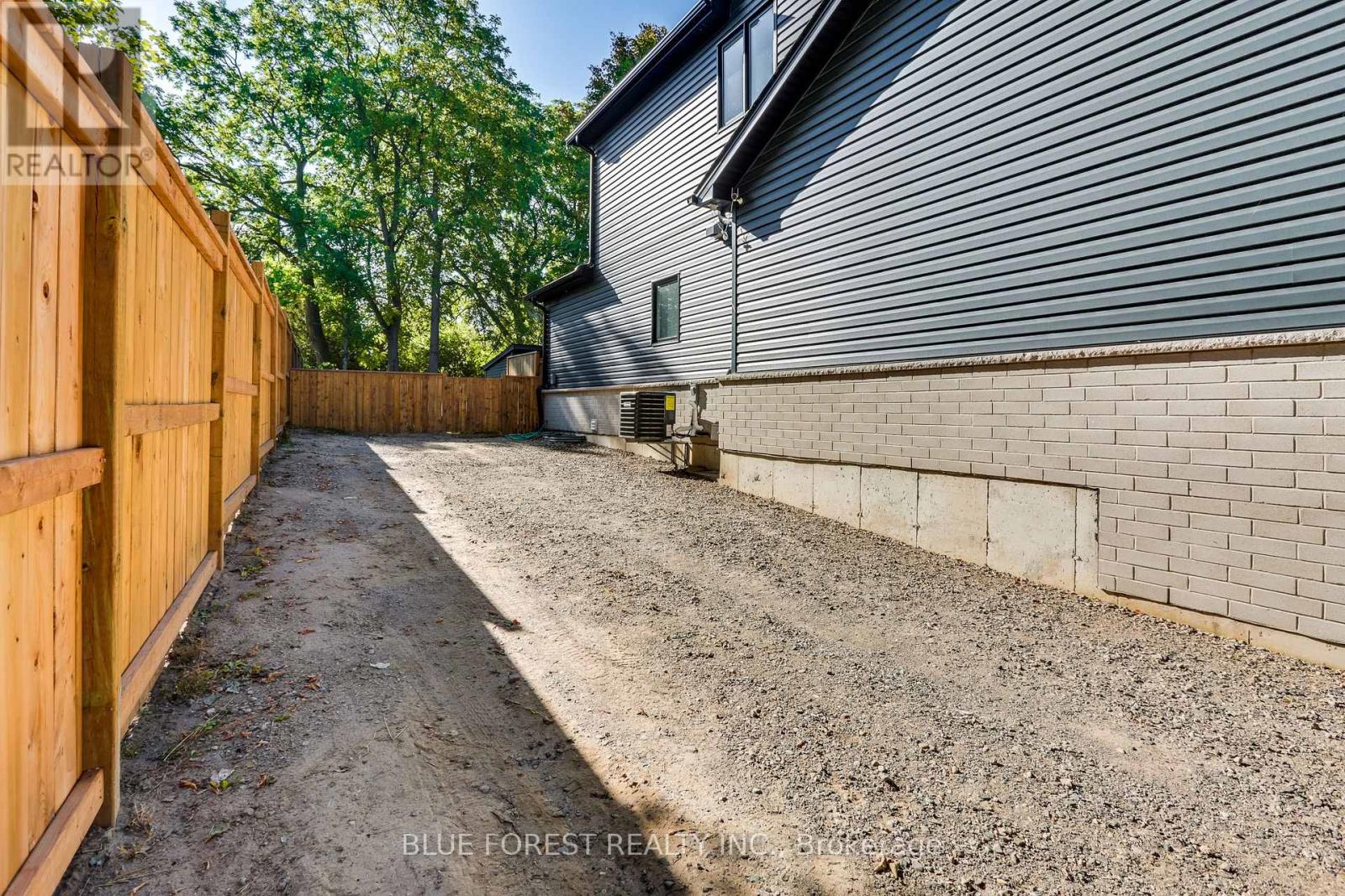 146 Concession Street, Ingersoll, Ontario  N5C 3K8 - Photo 37 - X12413343