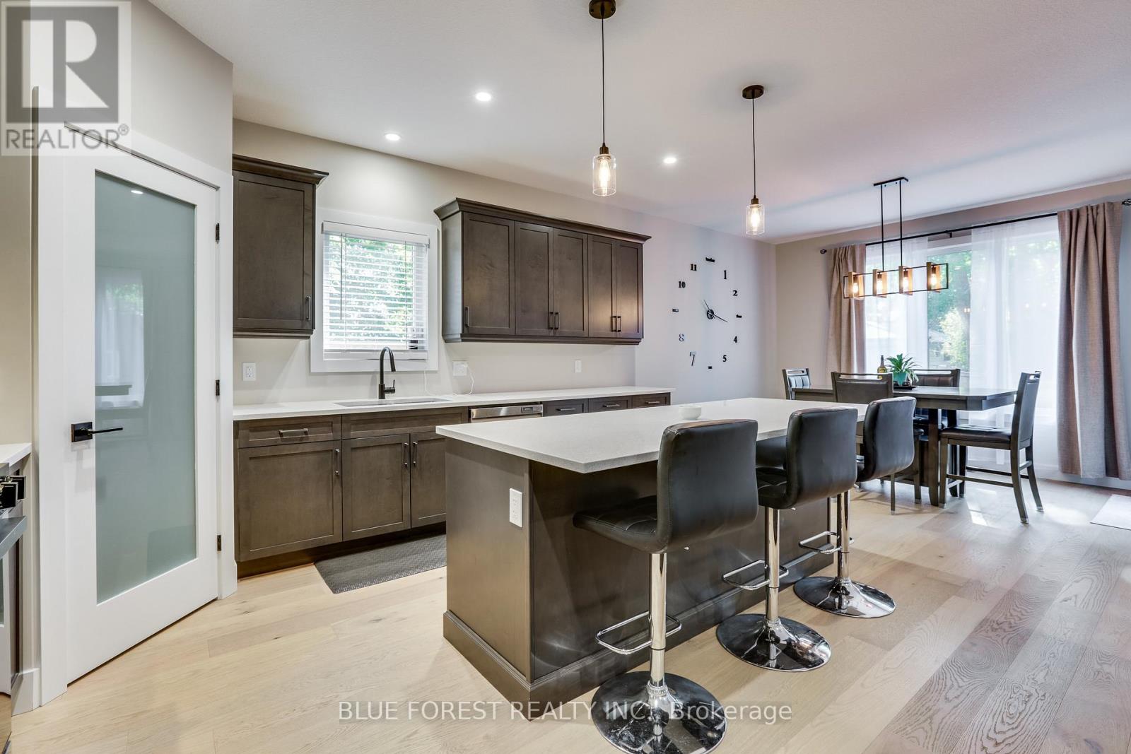 146 Concession Street, Ingersoll, Ontario  N5C 3K8 - Photo 8 - X12413343