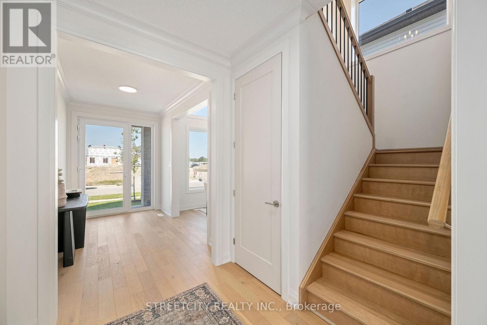 1621 Medway Park Drive, London North, Ontario  N6G 5B6 - Photo 17 - X12413394