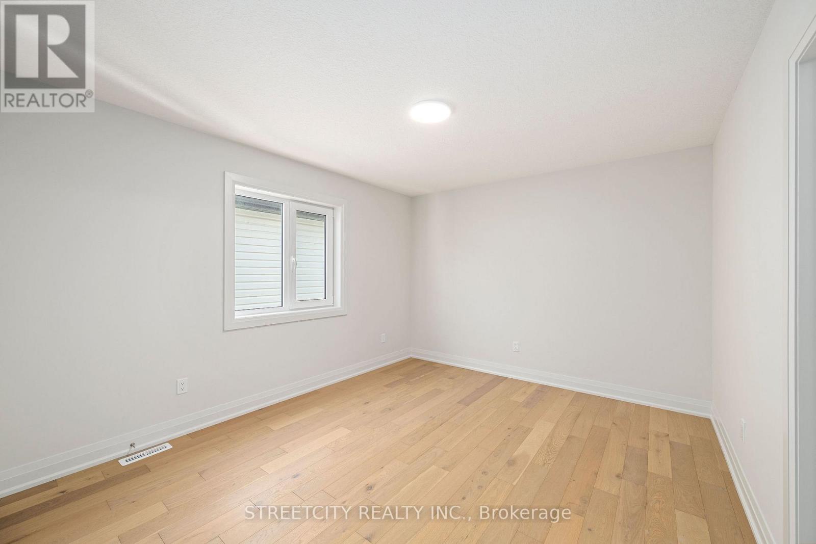 1621 Medway Park Drive, London North, Ontario  N6G 5B6 - Photo 27 - X12413394
