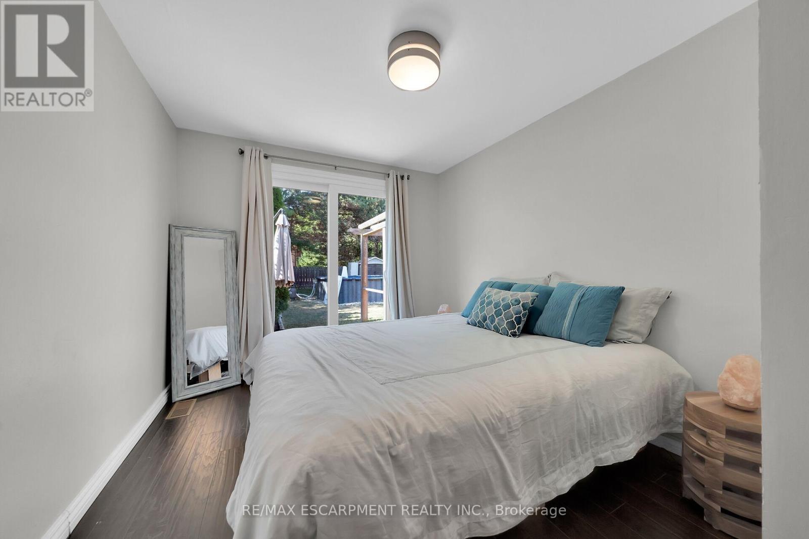 43 Elma Street, St. Catharines, Ontario  L2N 6Z2 - Photo 12 - X12412937