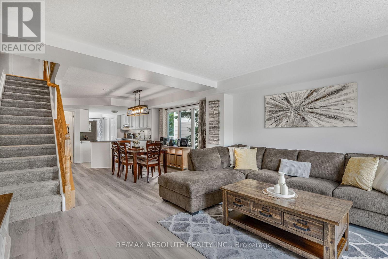 32 Bonfield Private, Ottawa, Ontario  K4A 5E4 - Photo 14 - X12413301
