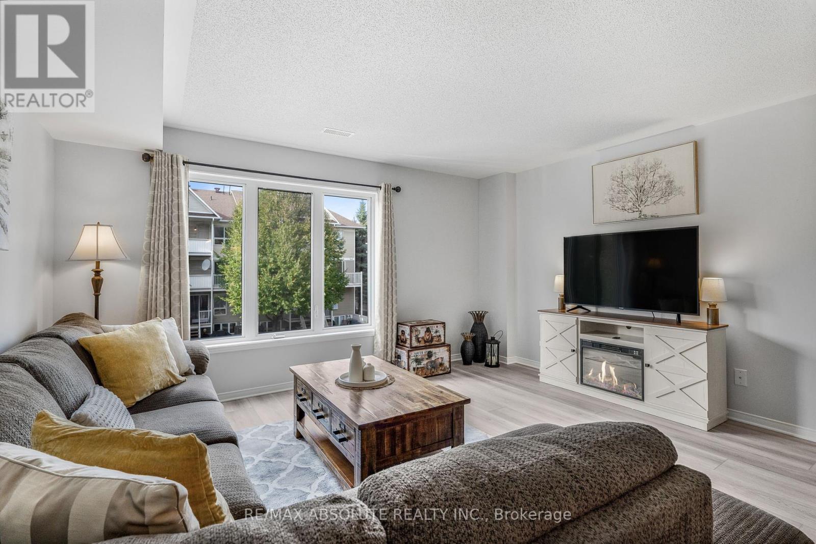 32 Bonfield Private, Ottawa, Ontario  K4A 5E4 - Photo 17 - X12413301