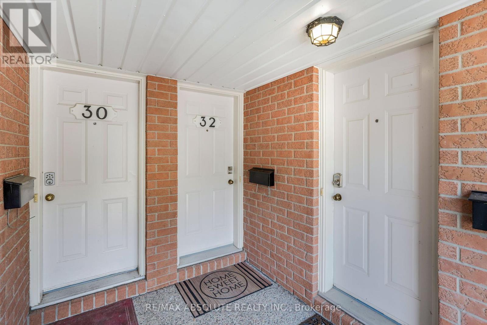 32 Bonfield Private, Ottawa, Ontario  K4A 5E4 - Photo 2 - X12413301