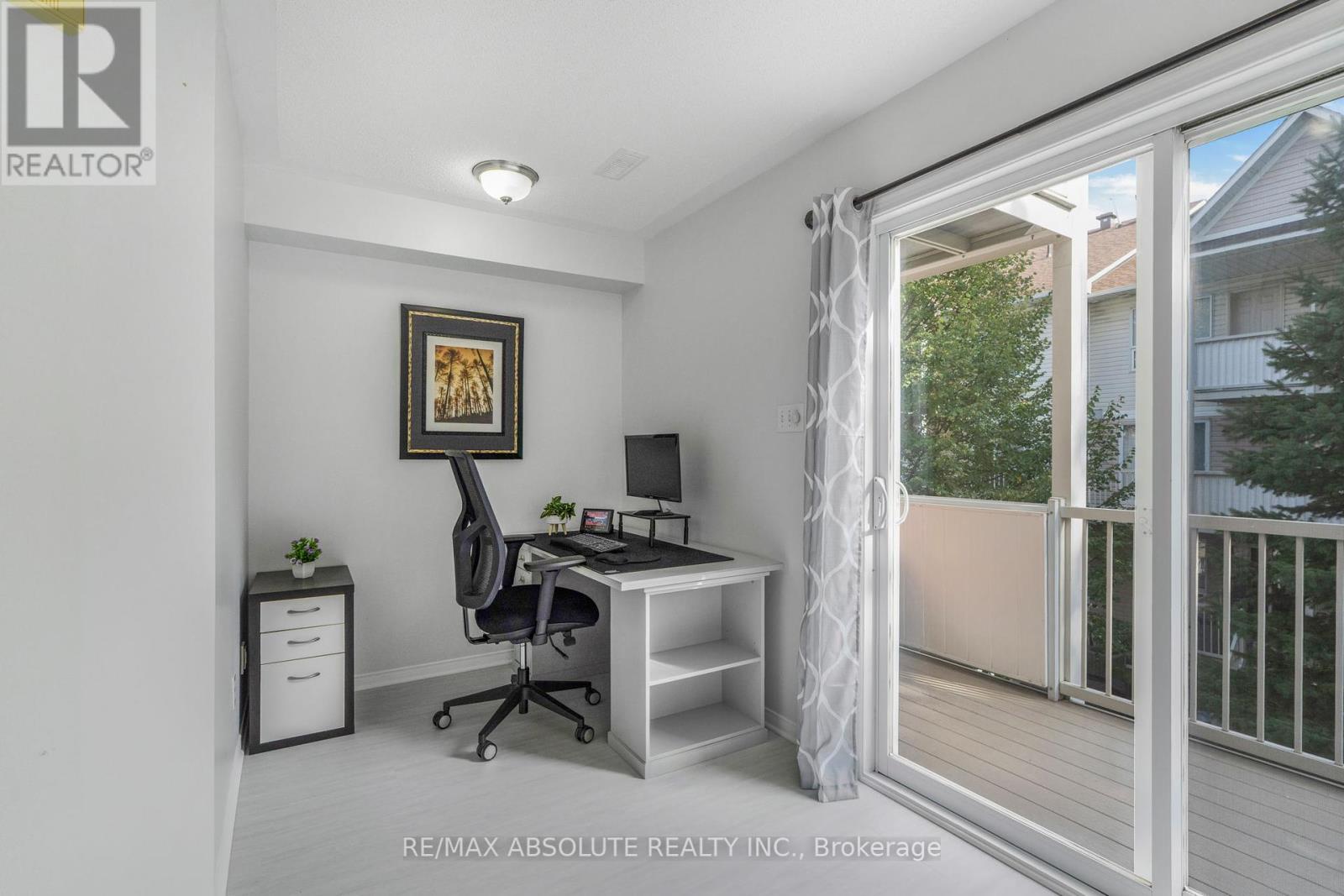 32 Bonfield Private, Ottawa, Ontario  K4A 5E4 - Photo 8 - X12413301