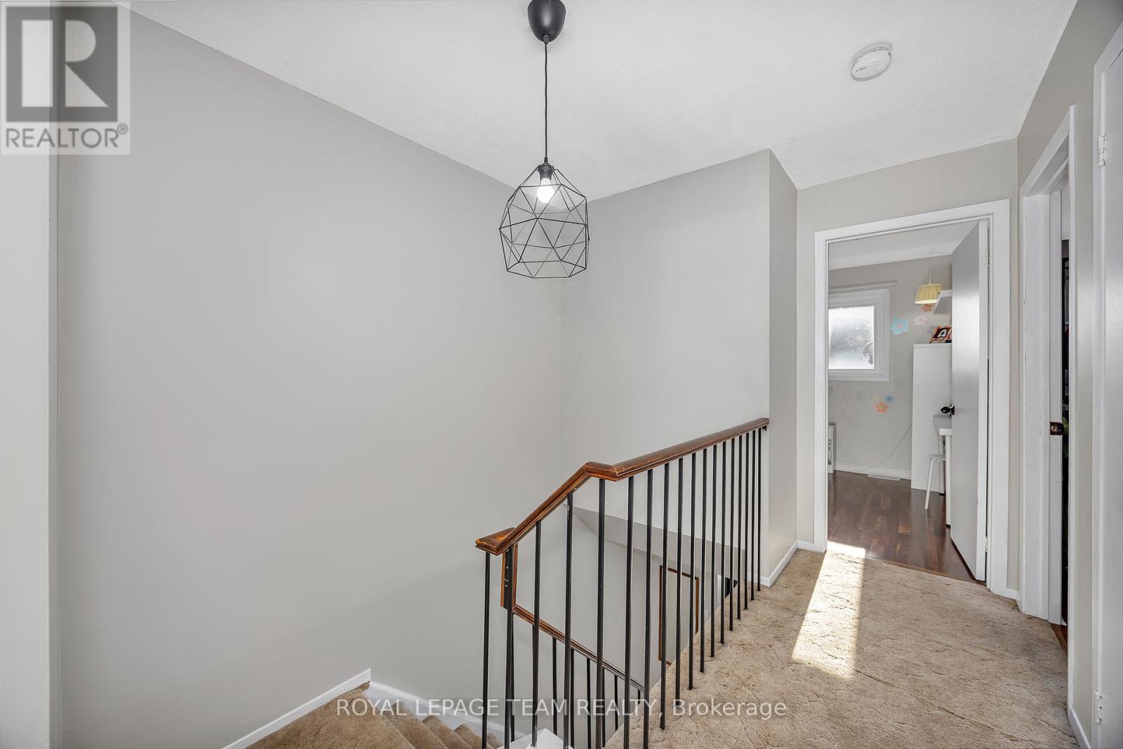 1960 Colorado Lane, Ottawa, Ontario  K1C 6T9 - Photo 17 - X12413369