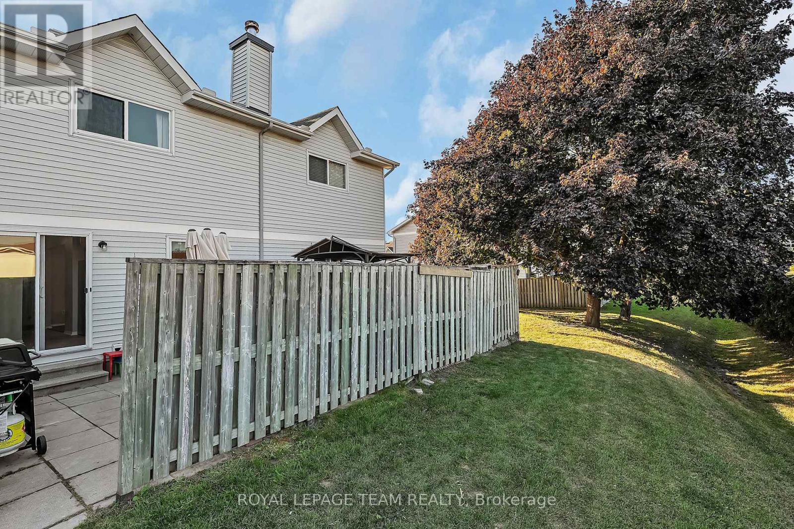 1960 Colorado Lane, Ottawa, Ontario  K1C 6T9 - Photo 34 - X12413369