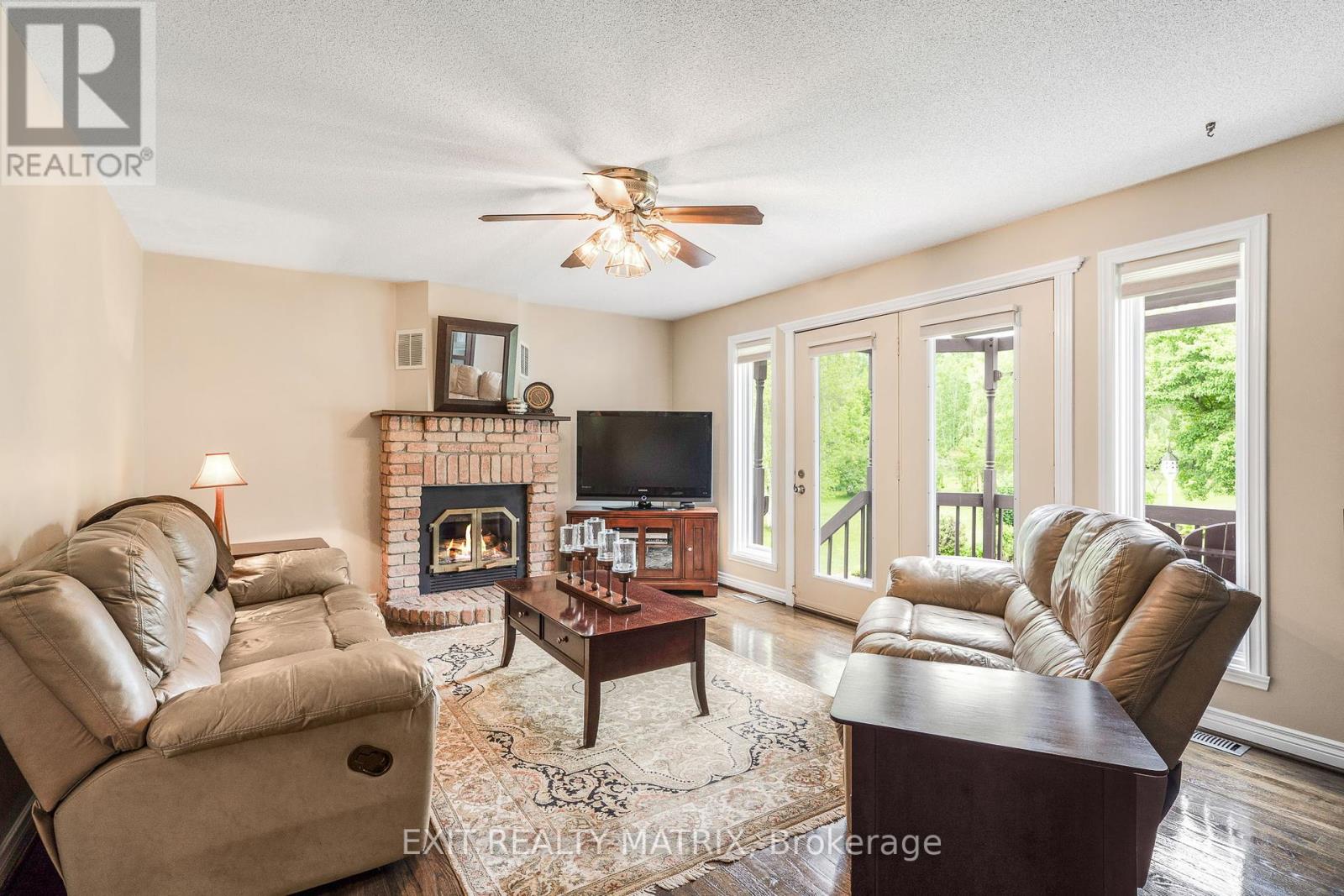 882 Du Castor Road, The Nation, Ontario  K0A 3C0 - Photo 6 - X12413373