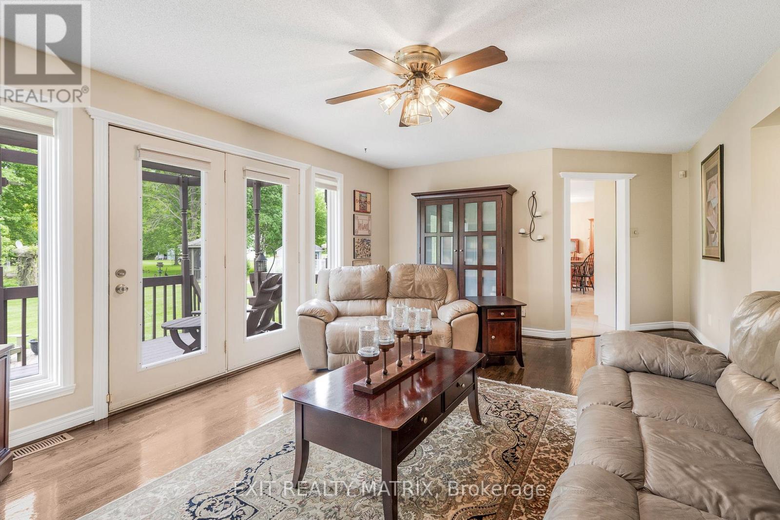 882 Du Castor Road, The Nation, Ontario  K0A 3C0 - Photo 7 - X12413373