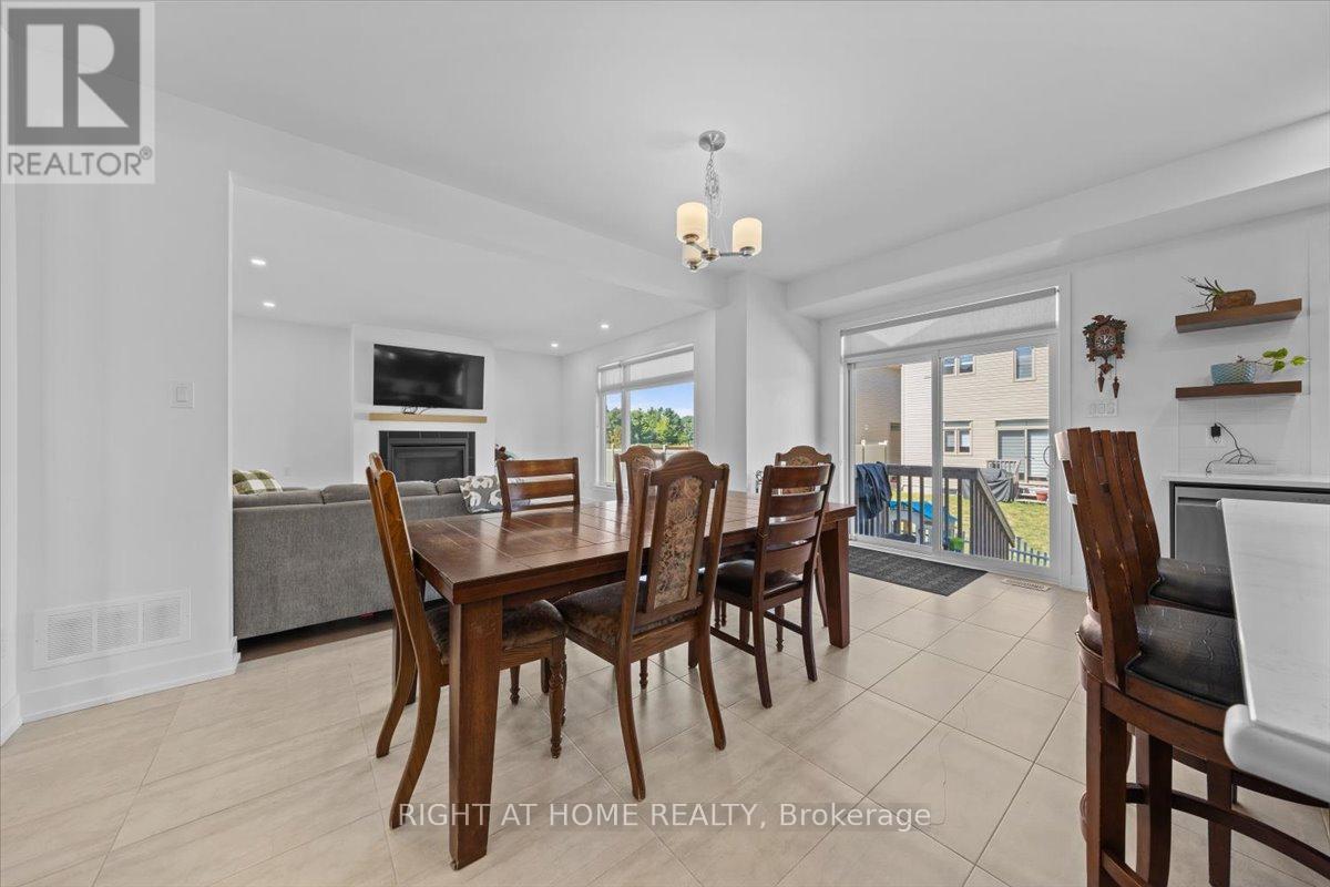 2020 Acoustic Way, Ottawa, Ontario  K4M 0L7 - Photo 12 - X12413388