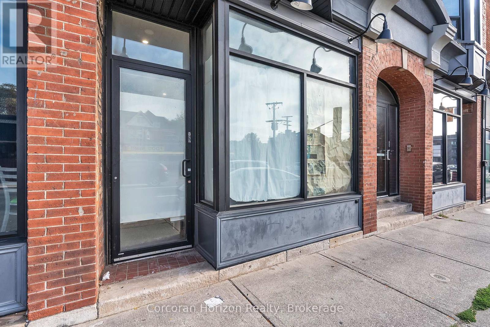 475 King Street E, Hamilton (Landsdale), Ontario  L8M 1C8 - Photo 2 - X12413249