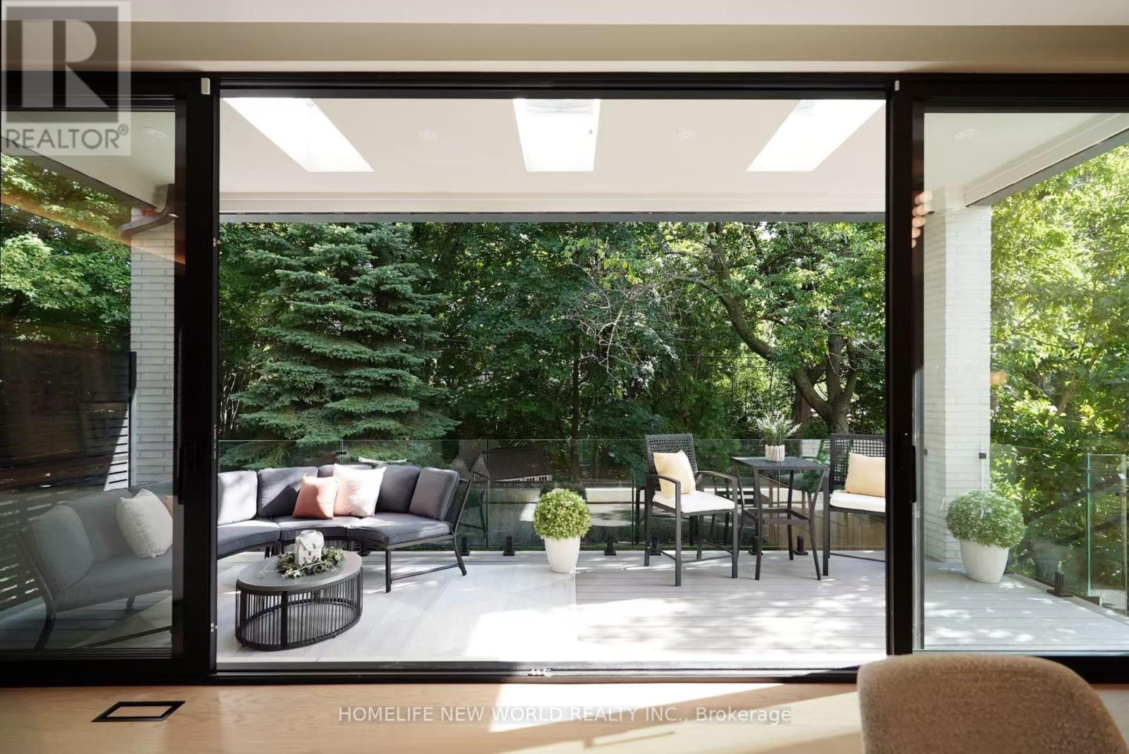 Property at 30 ORCHARD CRESCENT image 4