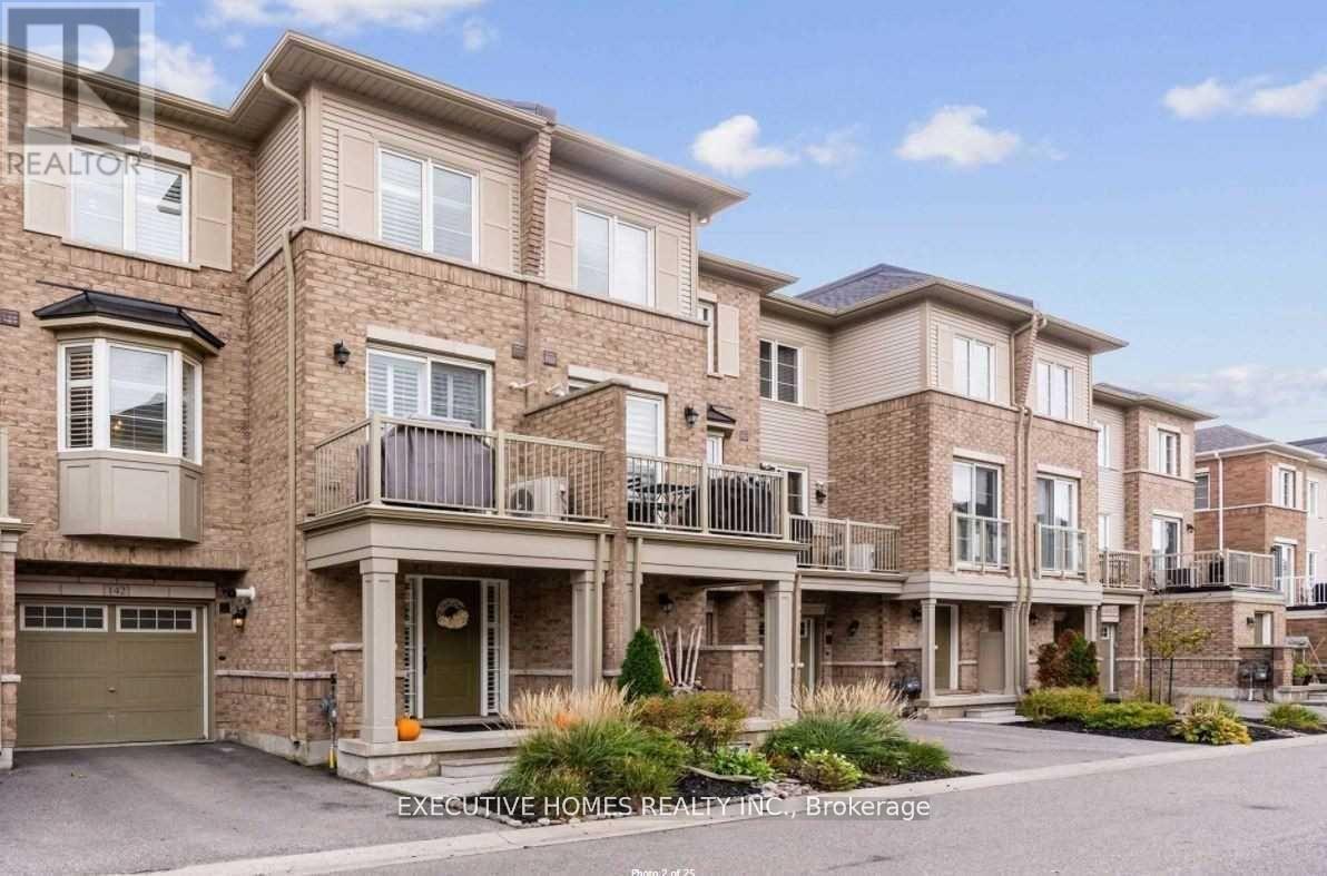 142 - 165 Hampshire Way, Milton, Ontario  L9T 8M7 - Photo 2 - W12395839