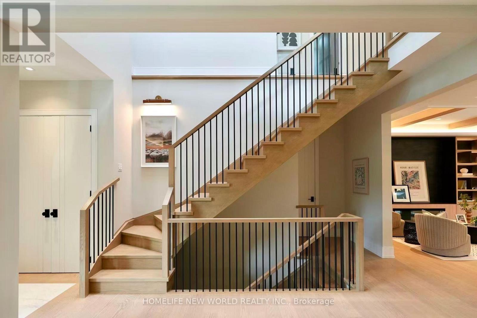 30 Orchard Crescent, Toronto, Ontario  M8Z 3E1 - Photo 7 - W12409788