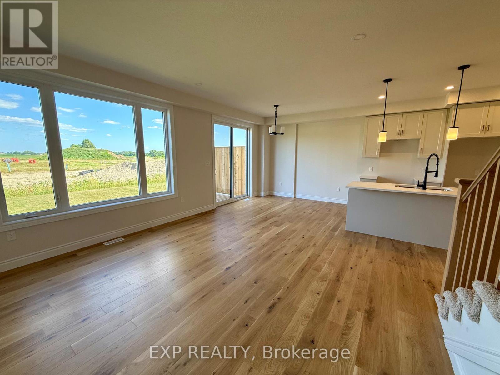 36 Anne Street W, Minto, Ontario  N0G 1Z0 - Photo 5 - X12143276