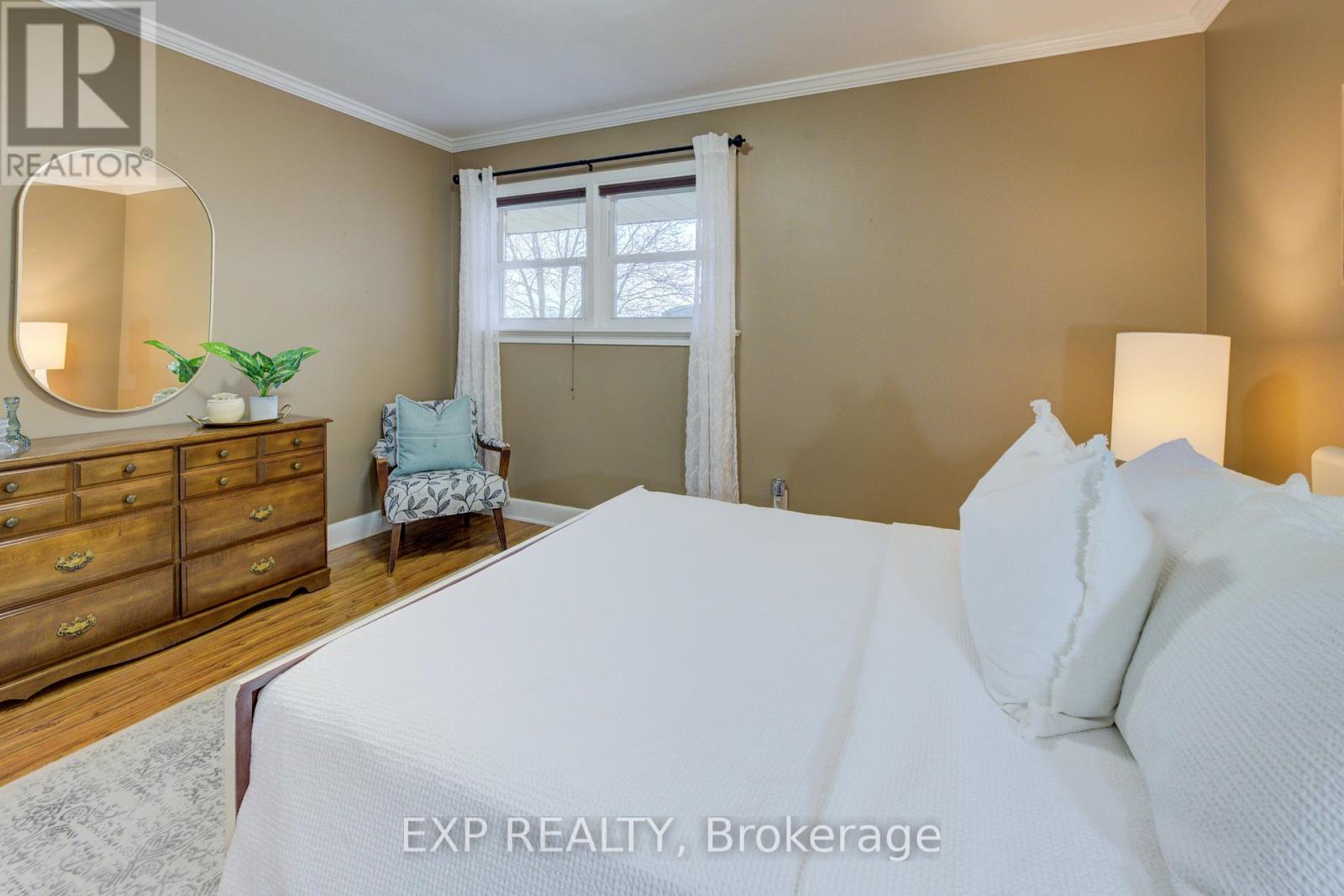 2166 Floradale Road, Woolwich, Ontario  N0B 1V0 - Photo 16 - X12096109