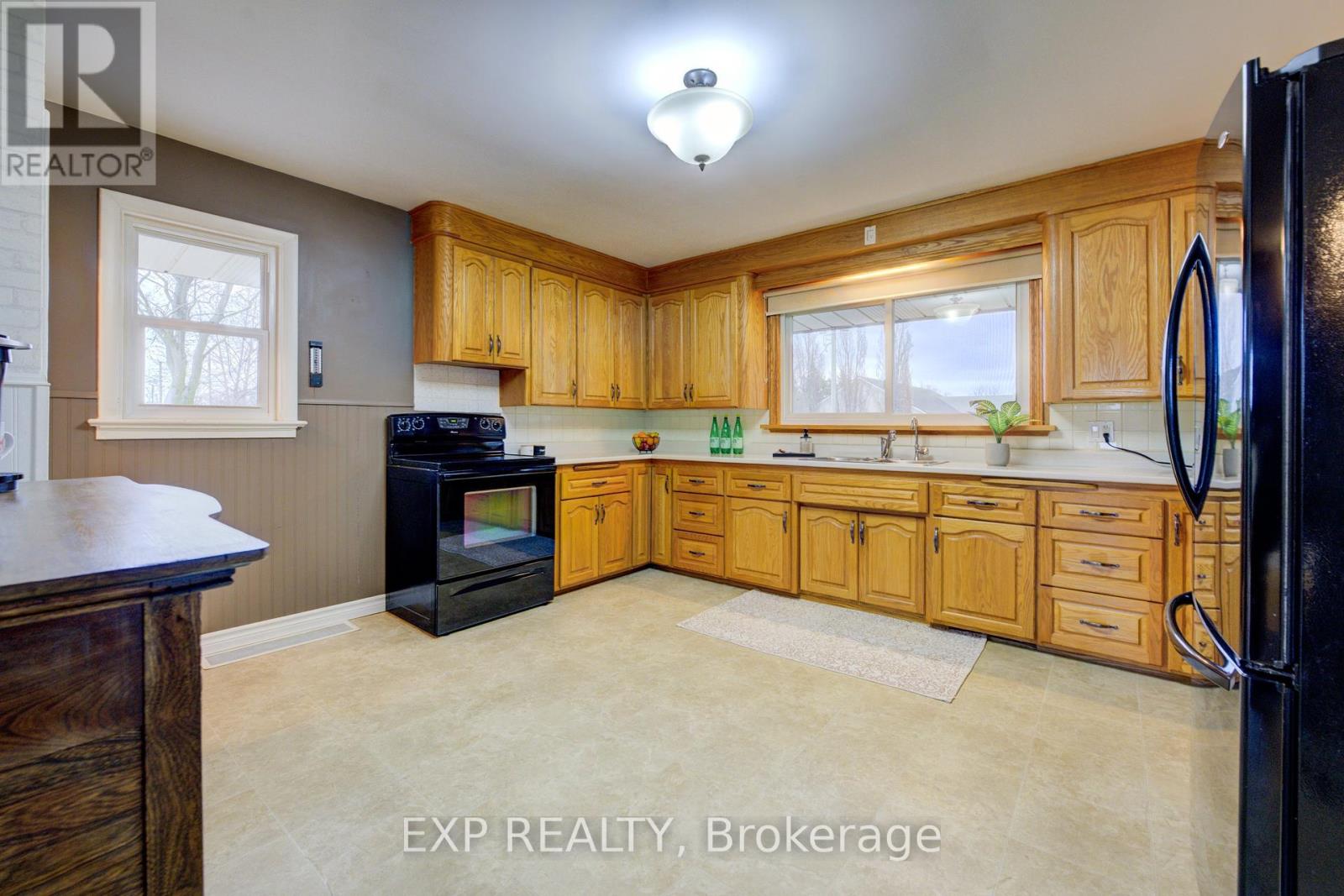 2166 Floradale Road, Woolwich, Ontario  N0B 1V0 - Photo 10 - X12096109