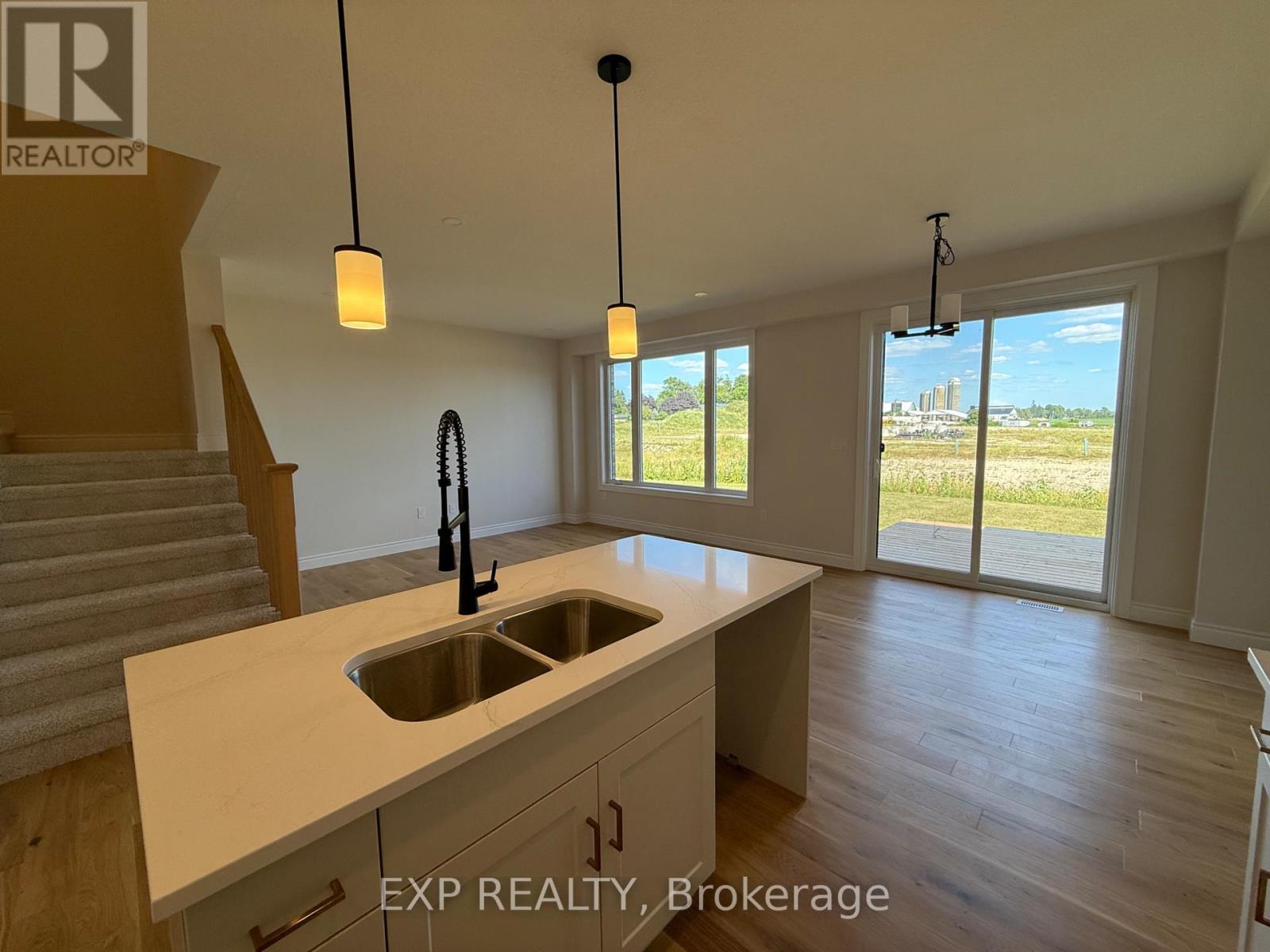 36 Anne Street W, Minto, Ontario  N0G 1Z0 - Photo 6 - X12143276