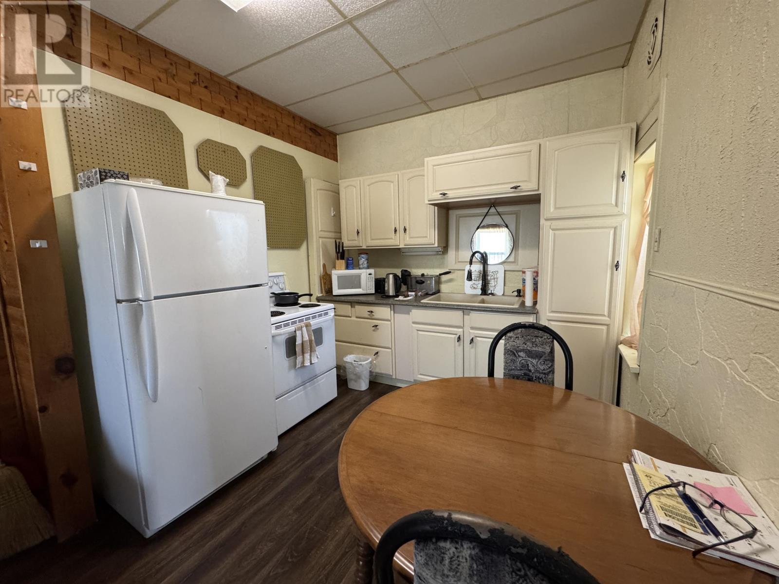 58 Huron Walk, Manitouwadge, Ontario  P0T 2C0 - Photo 27 - TB252975