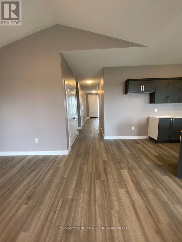 52 Potter Drive, Loyalist, Ontario  K0H 2H0 - Photo 10 - X12413186