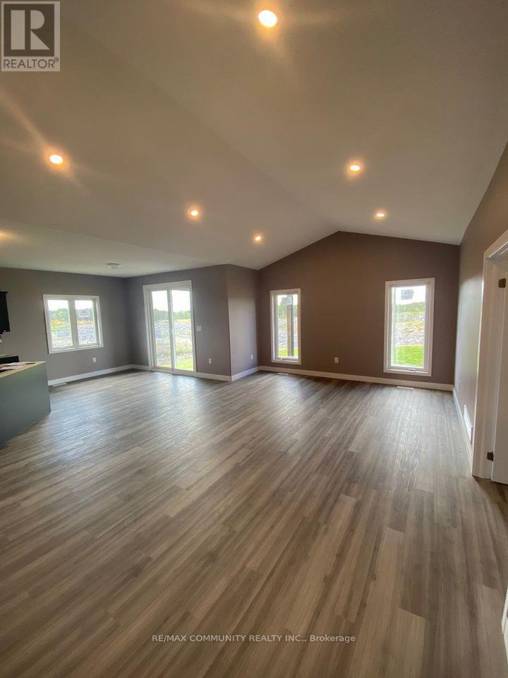 52 Potter Drive, Loyalist, Ontario  K0H 2H0 - Photo 7 - X12413186