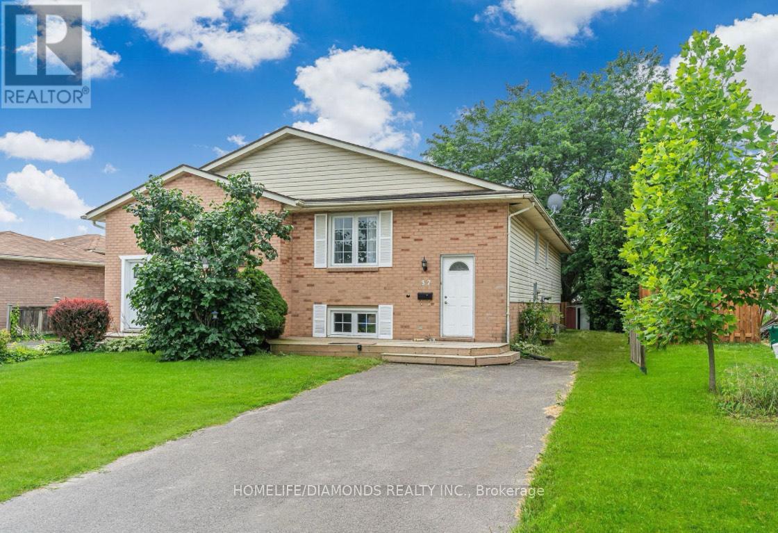 37 Briarsdale Crescent, Welland, Ontario  L3C 6S8 - Photo 1 - X12413191