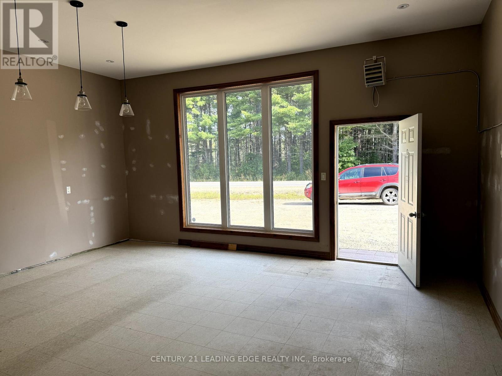159 Y Road, Hastings Highlands, Ontario  K0L 1C0 - Photo 7 - X12413218