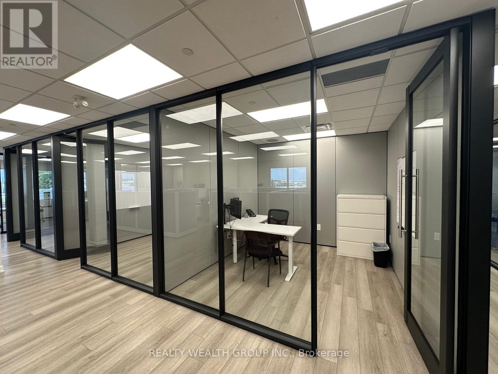 Unit 302 - 1135 Stellar Drive, Newmarket, Ontario  L3Y 7B8 - Photo 6 - N12410360