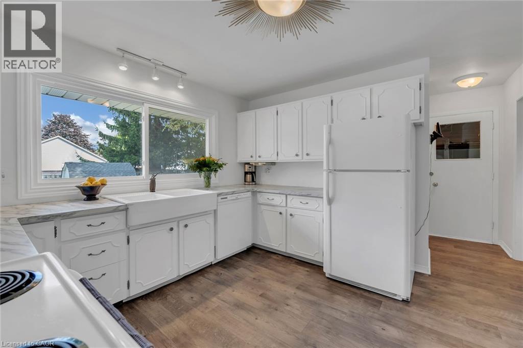 325 Brookfield Boulevard, Dunnville, Ontario  N1A 1L7 - Photo 5 - 40771483