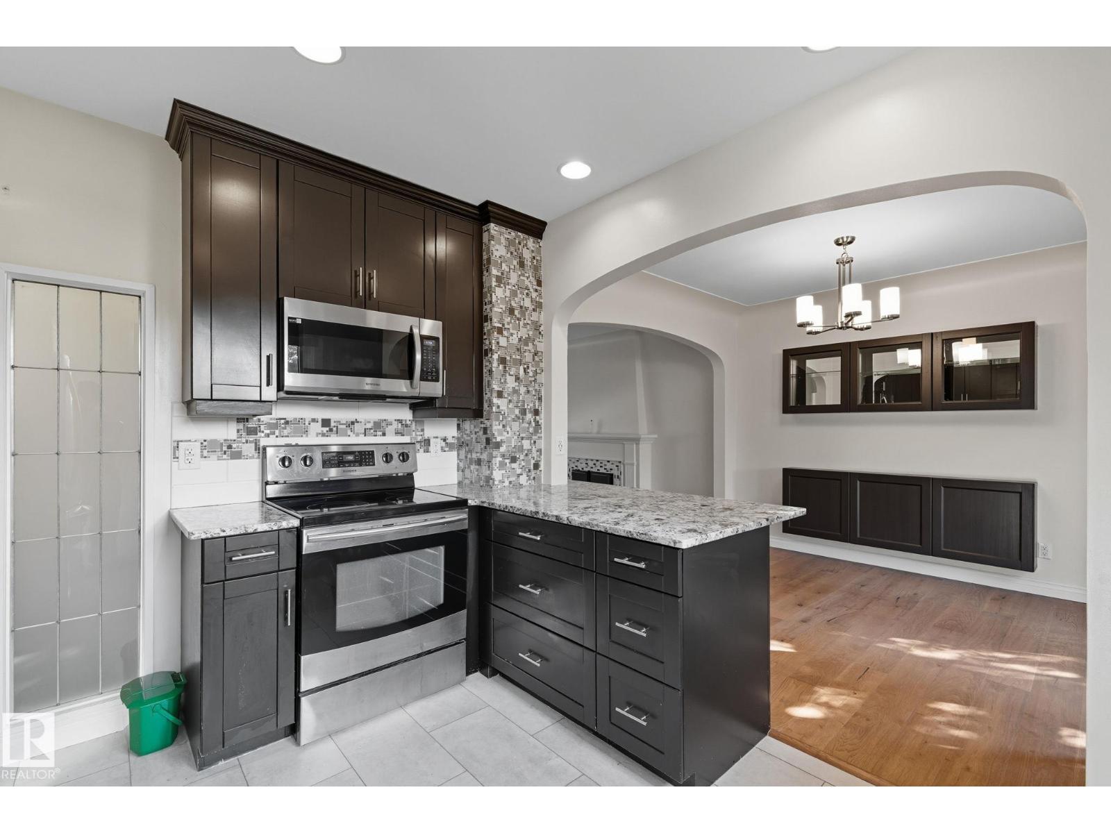 6522 112a St Nw Nw, Edmonton, Alberta  T6H 4R3 - Photo 12 - E4458404