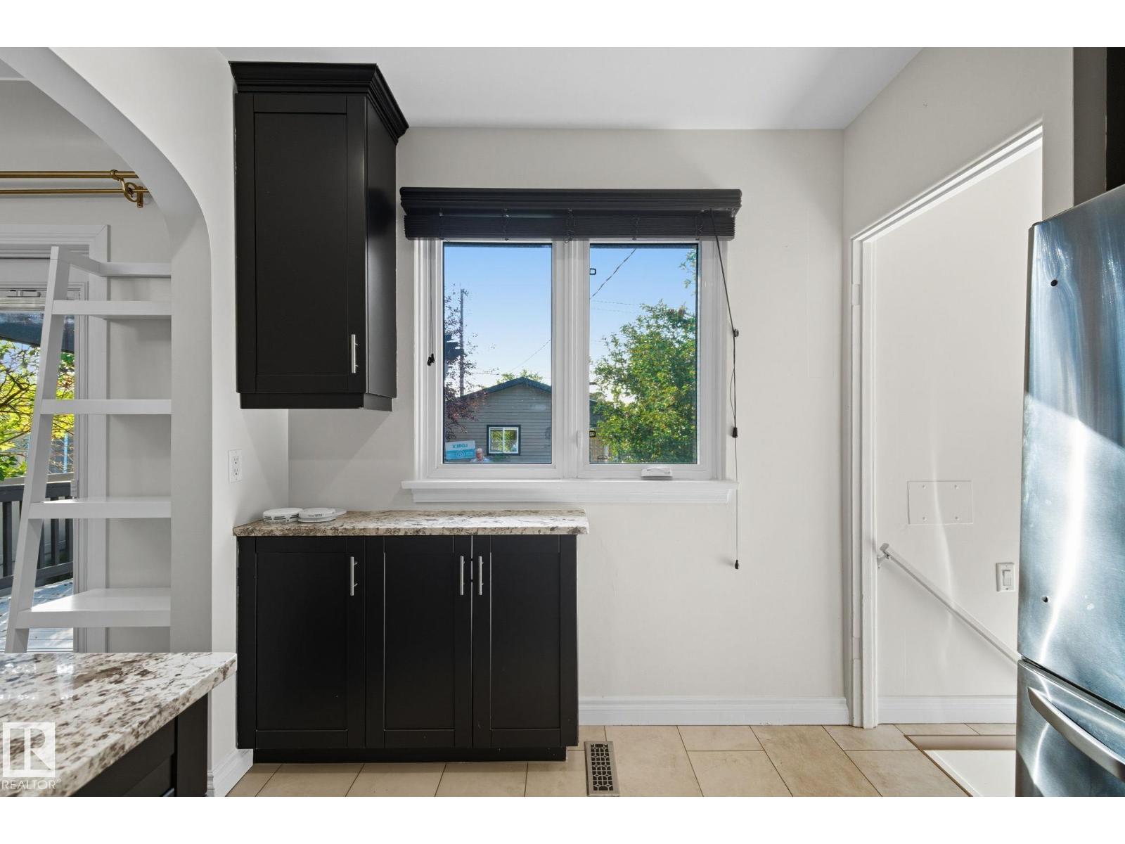 6522 112a St Nw Nw, Edmonton, Alberta  T6H 4R3 - Photo 14 - E4458404