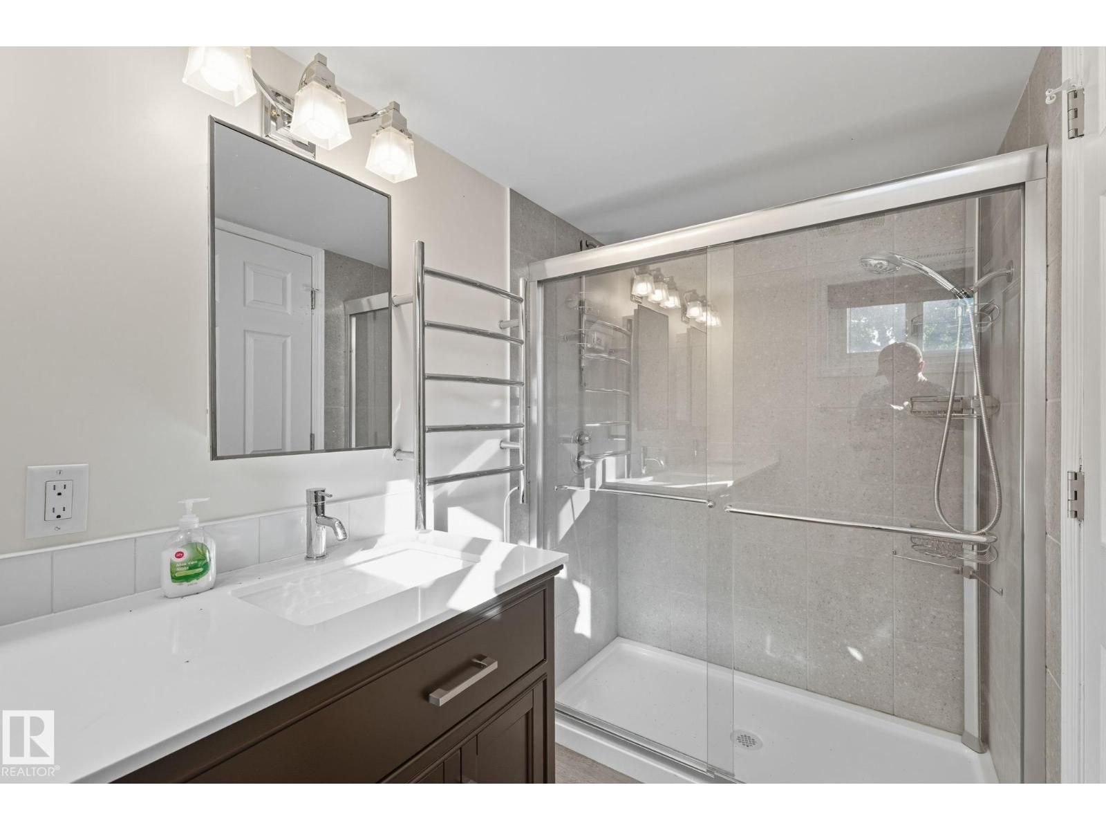 6522 112a St Nw Nw, Edmonton, Alberta  T6H 4R3 - Photo 27 - E4458404