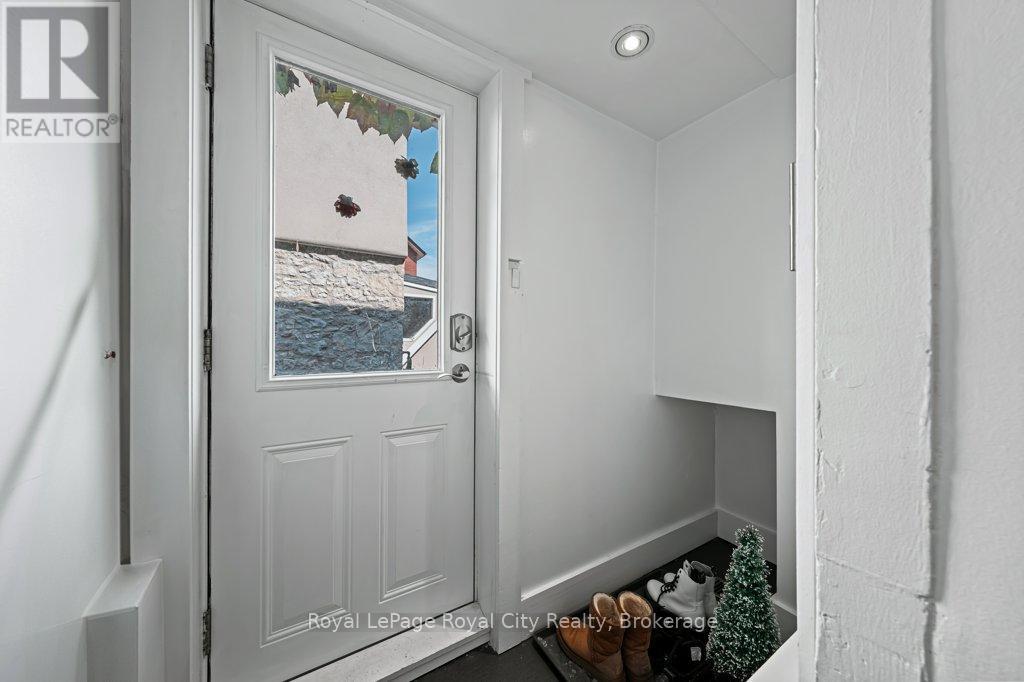 28 Northumberland Street, Guelph (Downtown), Ontario  N1H 3A5 - Photo 23 - X12413386