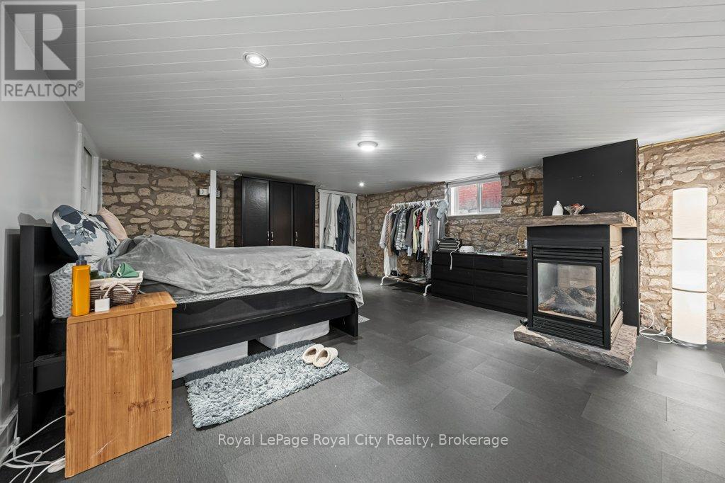 28 Northumberland Street, Guelph (Downtown), Ontario  N1H 3A5 - Photo 26 - X12413386