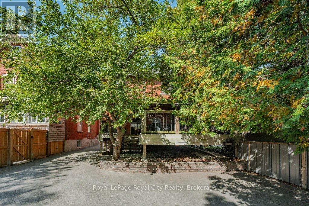 28 Northumberland Street, Guelph (Downtown), Ontario  N1H 3A5 - Photo 31 - X12413386