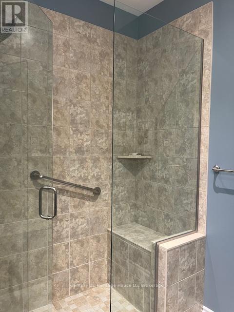 1 - 5 Woodhaven Drive, Tillsonburg, Ontario  N4G 0A8 - Photo 23 - X12413315