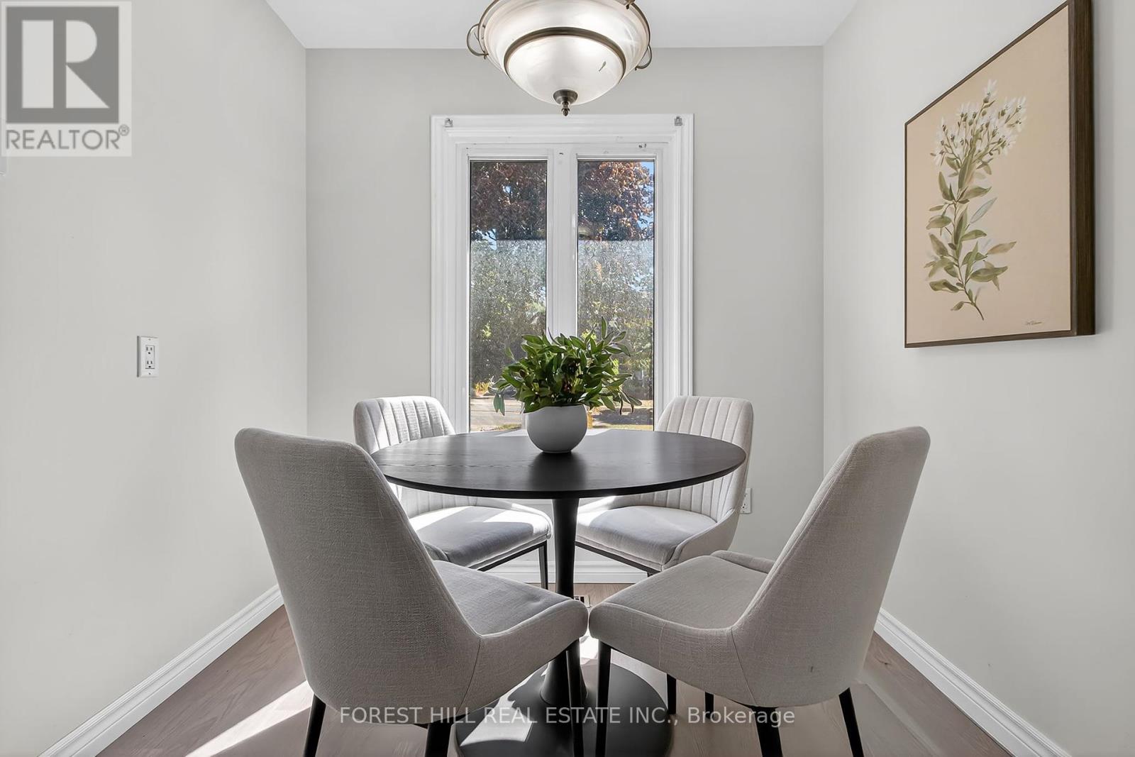 42 Vincent Crescent, London South (South Q), Ontario  N6C 4X8 - Photo 16 - X12413206