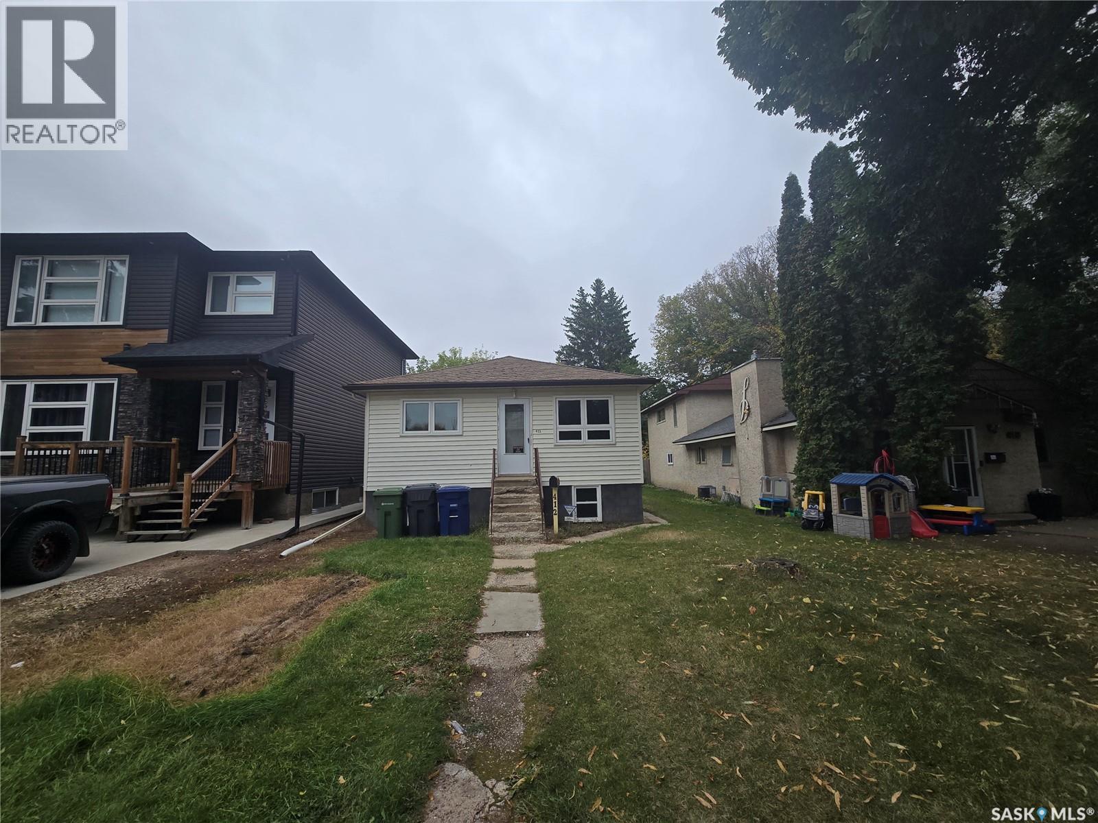 412 V Avenue S, Saskatoon, Saskatchewan  S7M 3E7 - Photo 1 - SK018787