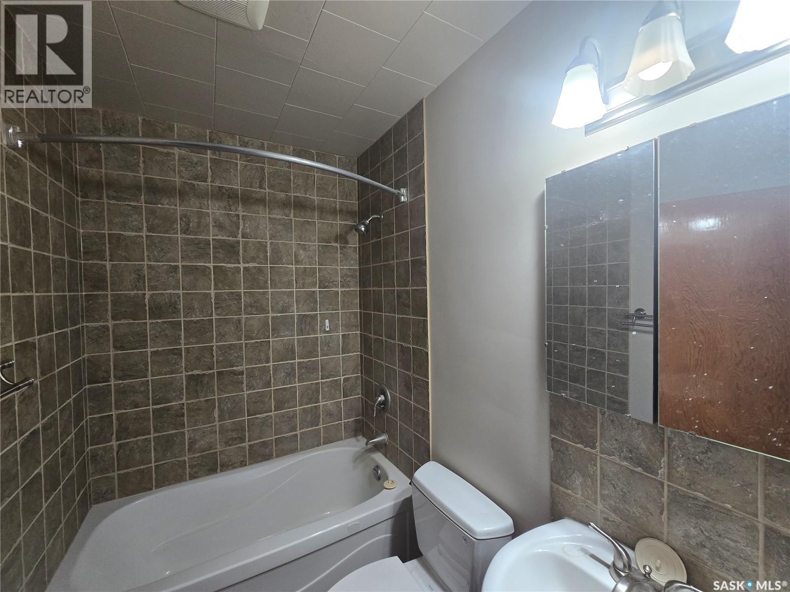 412 V Avenue S, Saskatoon, Saskatchewan  S7M 3E7 - Photo 9 - SK018787